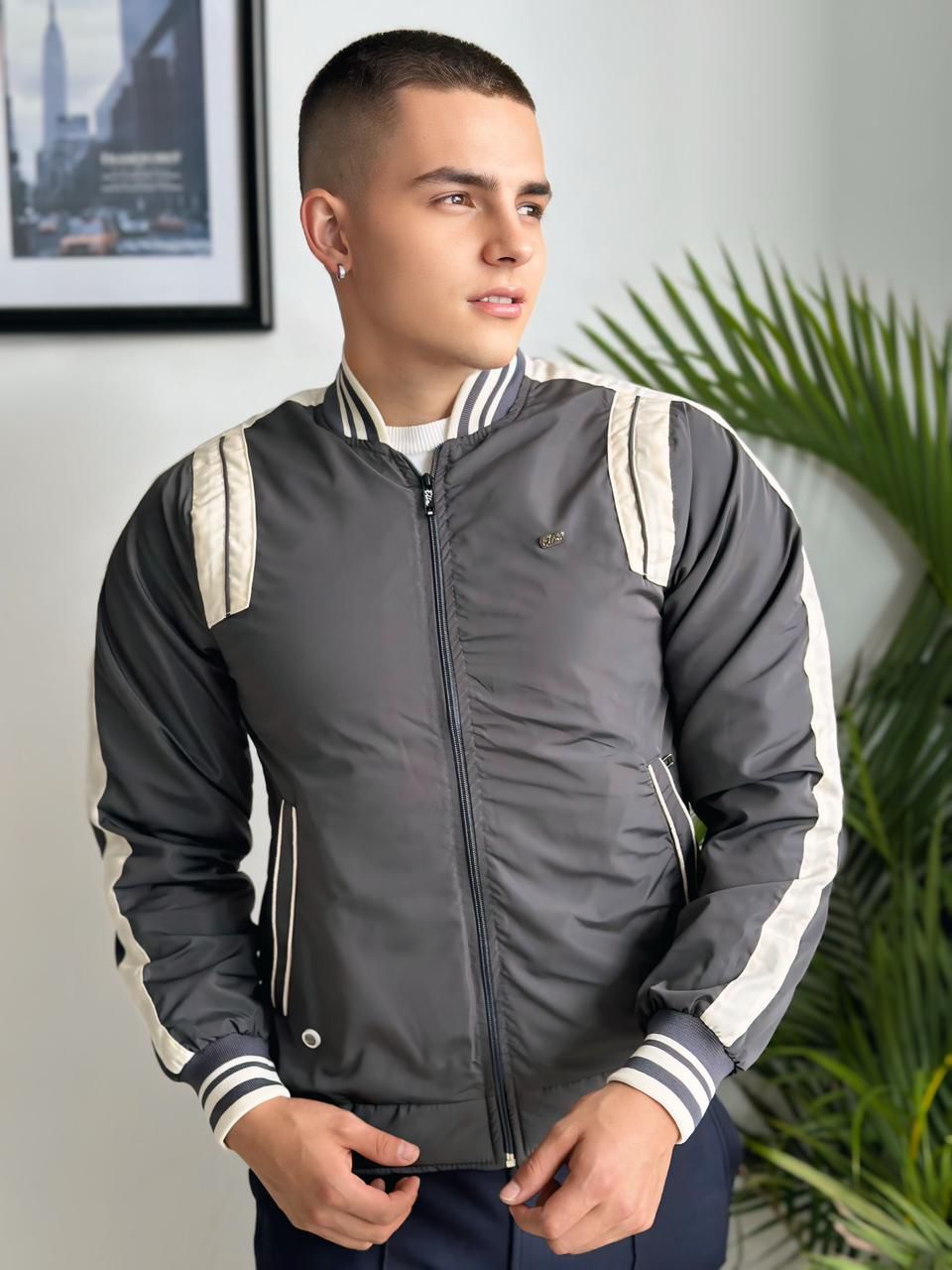 Chaqueta Impermeable Beisbolera - Imagen 5